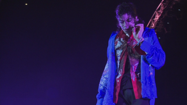 HDTeamThis_Is_It_Michael_Jackson2009720p19-26-39