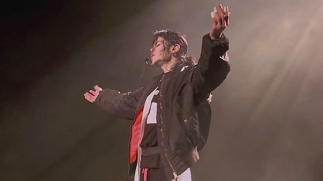 Earth Song – This Is It Rehearsals