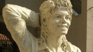 10 Interesting MJ Statues You Won’t Believe